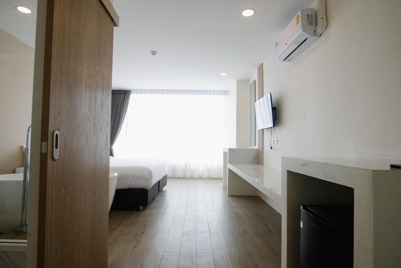 Hotel Agnes Buriram Exterior photo